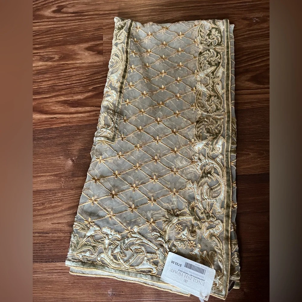NWT English Home Chatsworth Net Throw Gold 47”by 47”
